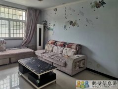 房屋出租，地理位置生活方便，房屋干凈整潔！
